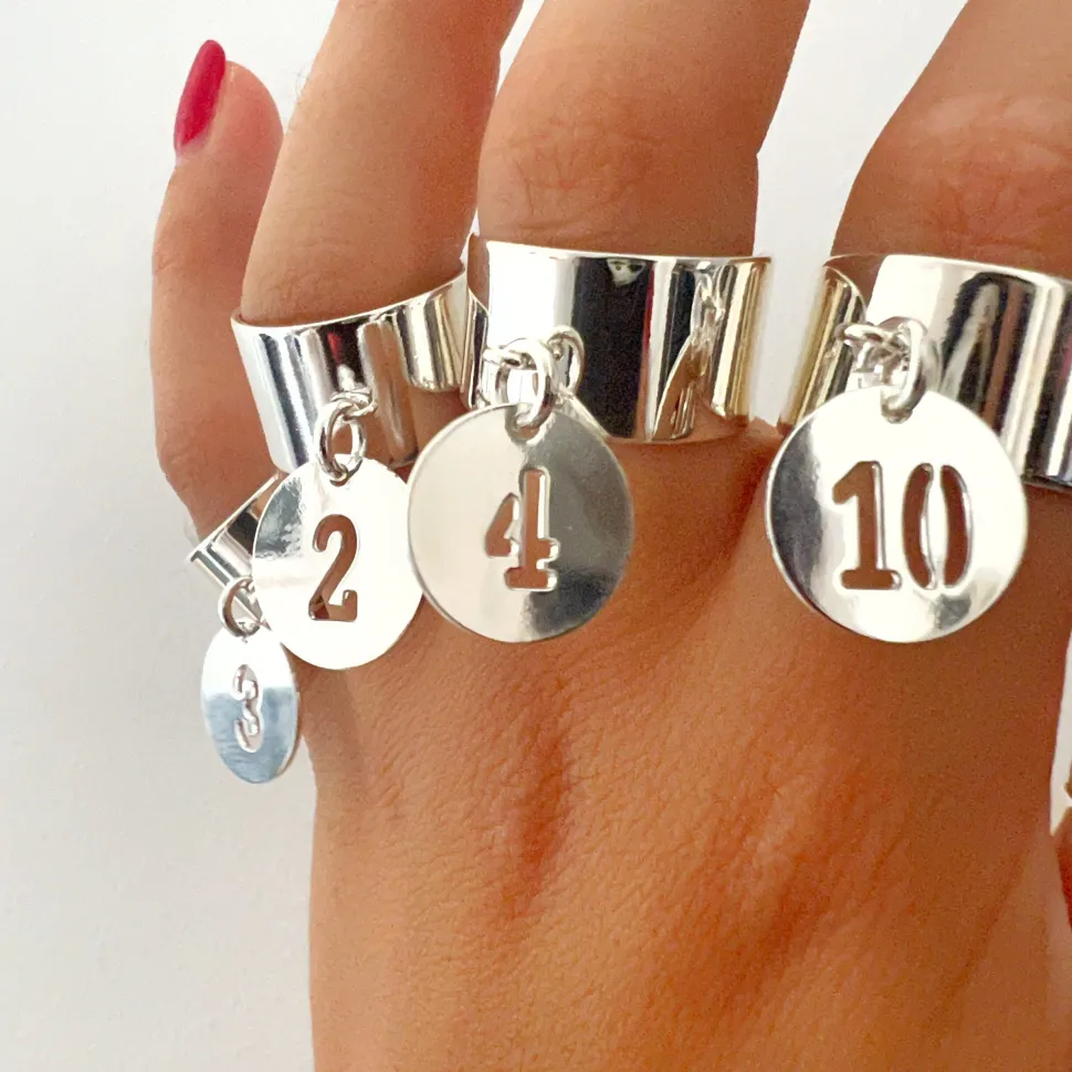 bague_chiffre_2.webp Musardise Bague Chiffre< Bagues