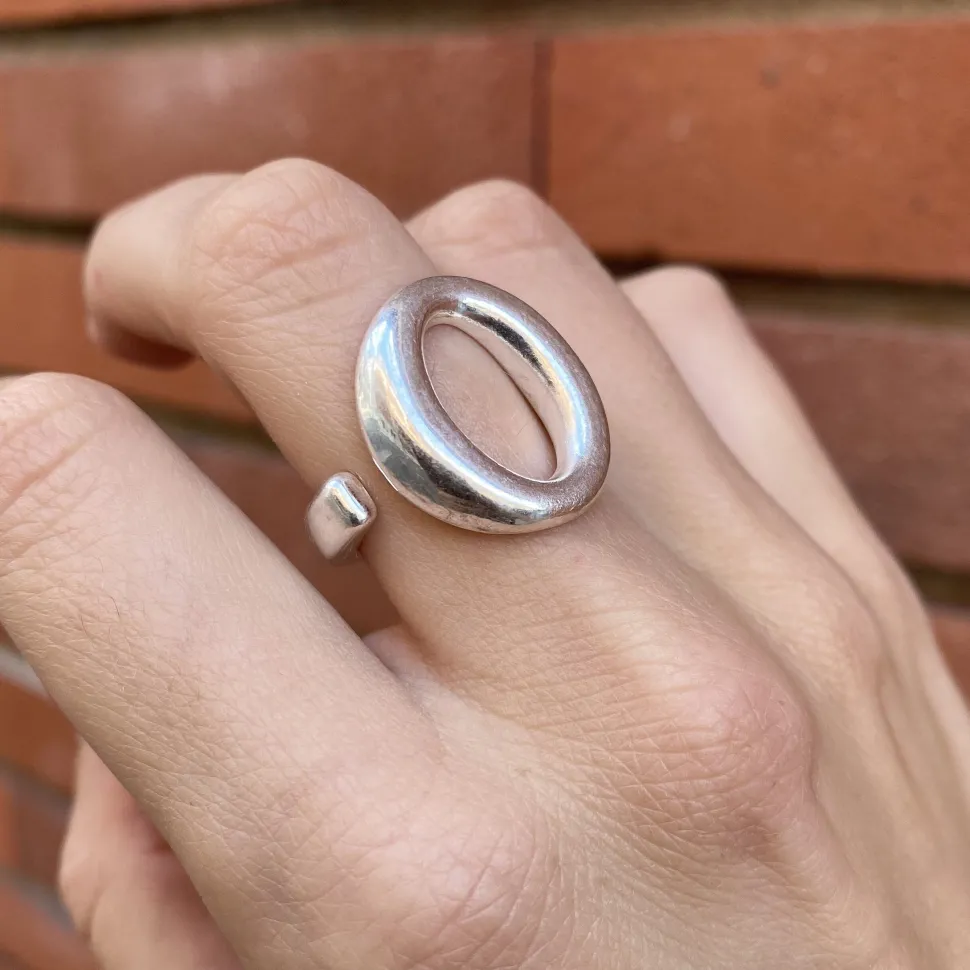 bague_olivia_0.webp Musardise Bague Olivia< Bagues