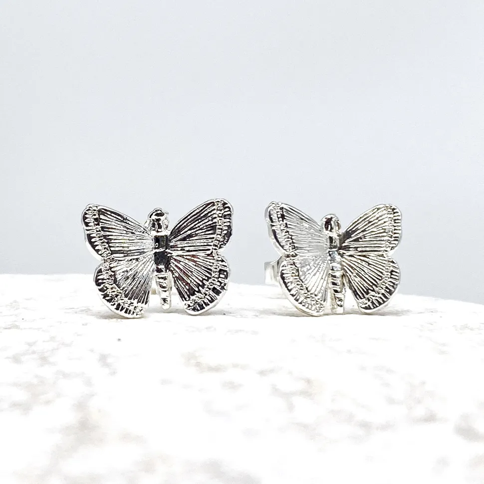 boucles_betty_argentees_0.webp Musardise Boucles Betty (Argentees)< Boucles D'Oreilles