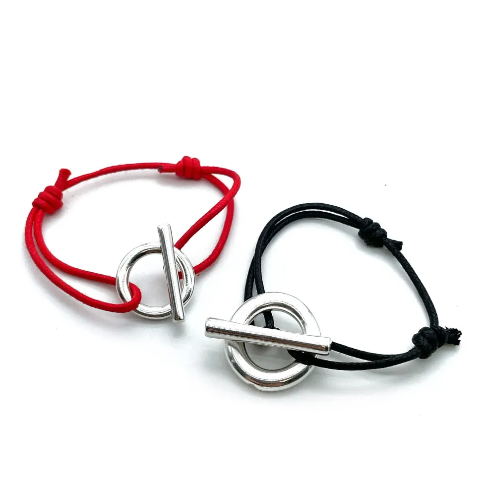 bracelet_attache_simple_g_2.webp Musardise Bracelet Attache Simple (Grand Modele)< Bracelets