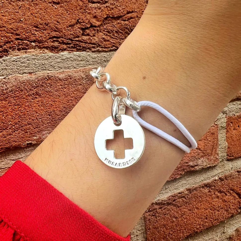 bracelet_demichaine_cruz_0.webp Musardise Bracelet Demi-Chaine Cruz< Bracelets