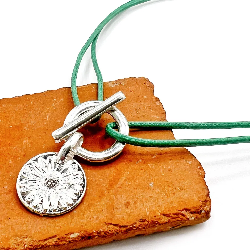 collier_attache_alba_1.webp Musardise Collier Attache Alba< Colliers