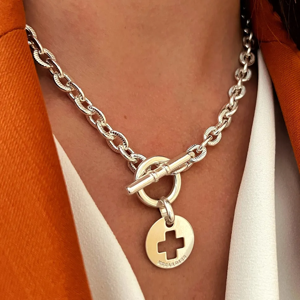 collier_scarlett_cruz_6.webp Musardise Collier Scarlett Cruz< Colliers