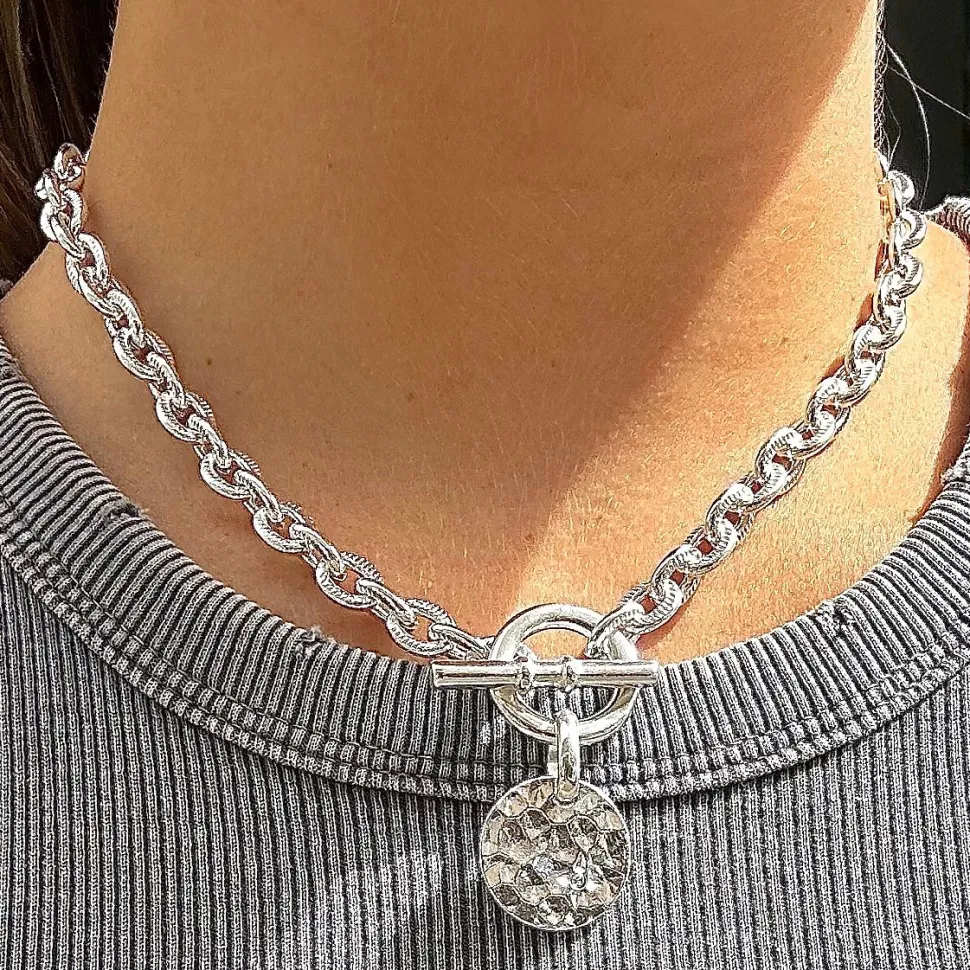 collier_scarlett_medaille_0.webp Musardise Collier Scarlett Medaille Martelee< Colliers