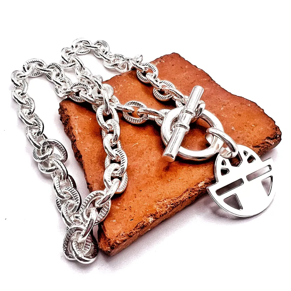 collier_scarlett_vizir_7.webp Musardise Collier Scarlett Vizir< Colliers