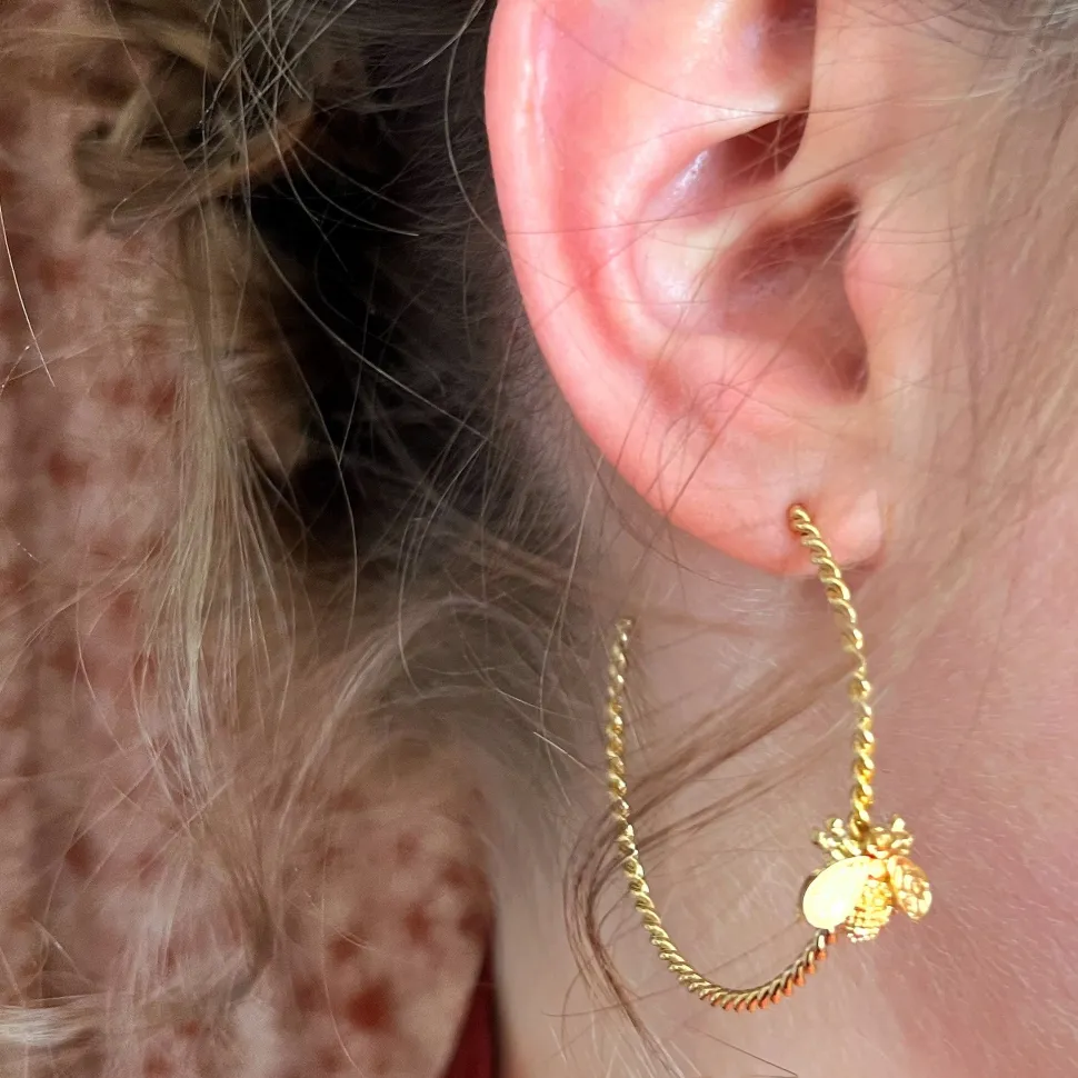 creoles_beelie_1.webp Musardise Creoles Beelie< Boucles D'Oreilles