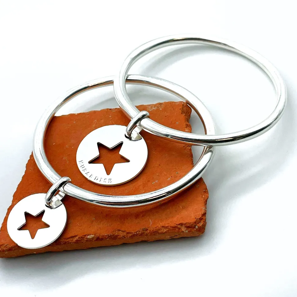 jonc_grande_etoile_0.webp Musardise Jonc Grande Etoile< Bracelets
