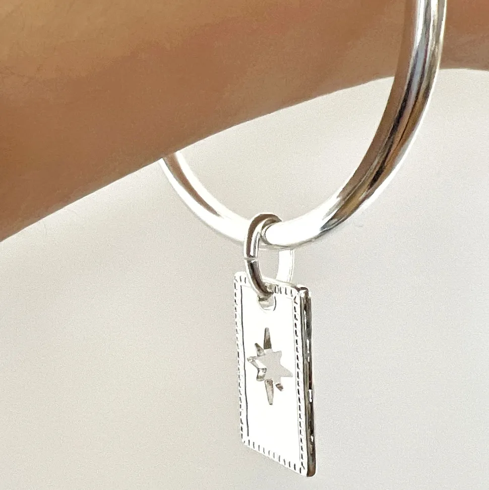 jonc_meteore_0.webp Musardise Jonc Meteore< Bracelets