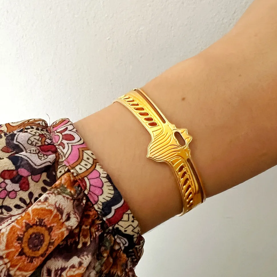 jonc_scarabee_dore_0.webp Musardise Jonc Scarabee Dore< Bracelets