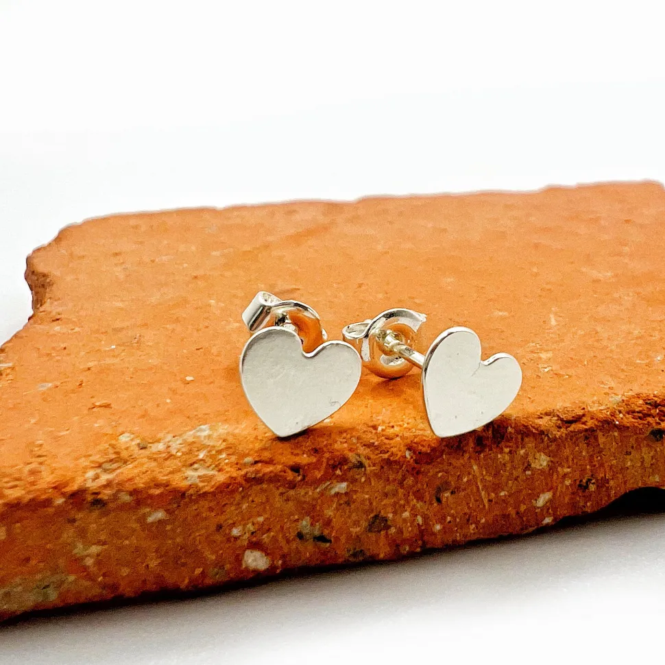 puces_doreilles_coeurs_0.webp Musardise Puces D'Oreilles Coeurs< Boucles D'Oreilles